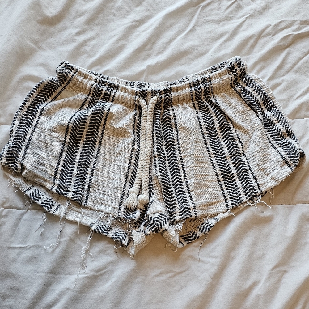 Ocean Drive Drawstring Shorts size Small
